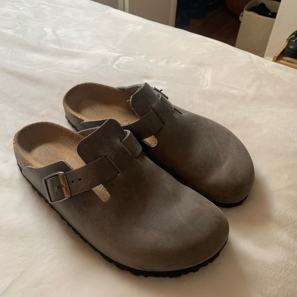 NOT FOR SALE Grey leather Birkenstocks women size 39